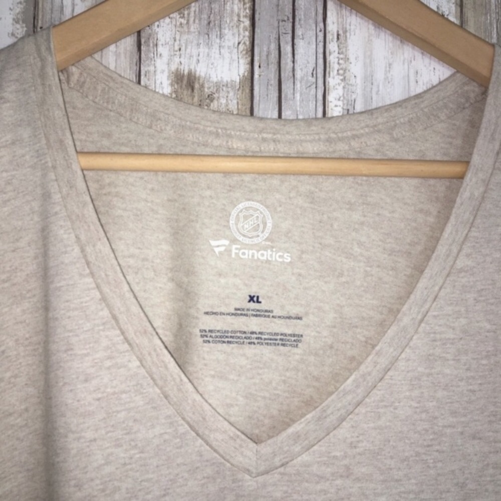 NHL Minnesota Wild Women’s XL Graphic Tee Beige Green Hockey Shirt NWT - Picture 5 of 5